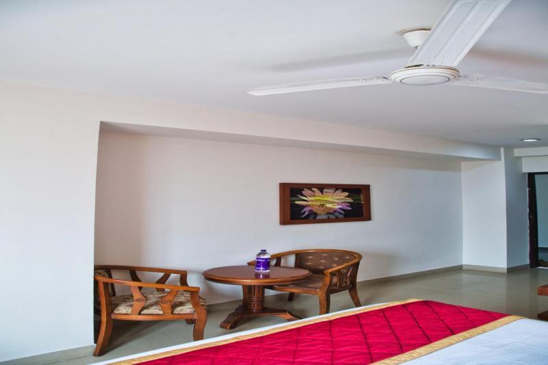 Business Inn บังกาลอร์ ภายนอก รูปภาพ